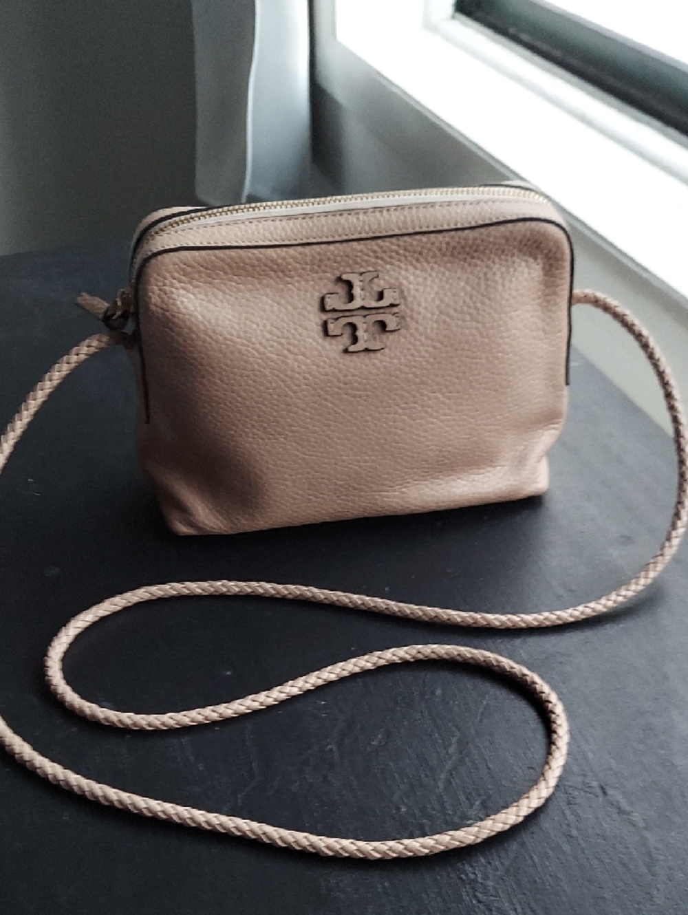 Tory Burch Small Pebbled Leather Crossbody in Pale Light Tan
